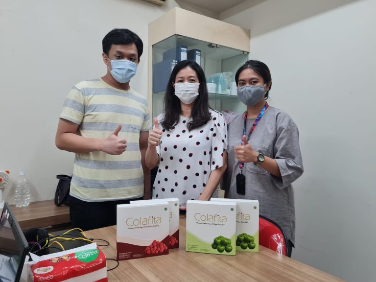 Menjalin kerja sama untuk mencapai target pasar
