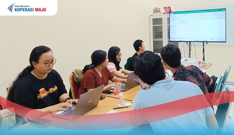 Peserta pelatihan pajak di Dharma Suci.