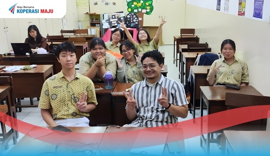 Siswa-siswa Dharma Suci yang mengikuti ekstrakurikuler wirausaha.